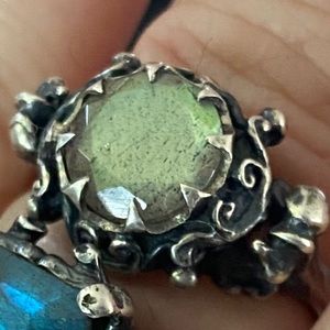 Bloodmilk Jewels Green labradorite Belonging to the Darkness Part II ring